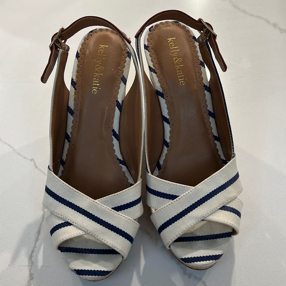 Kelly and Katie wedges size 8